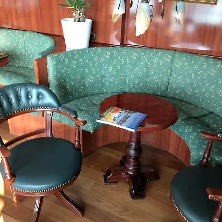 Botel Fairtours Hotelschiff Dutch Melody Düsseldorf